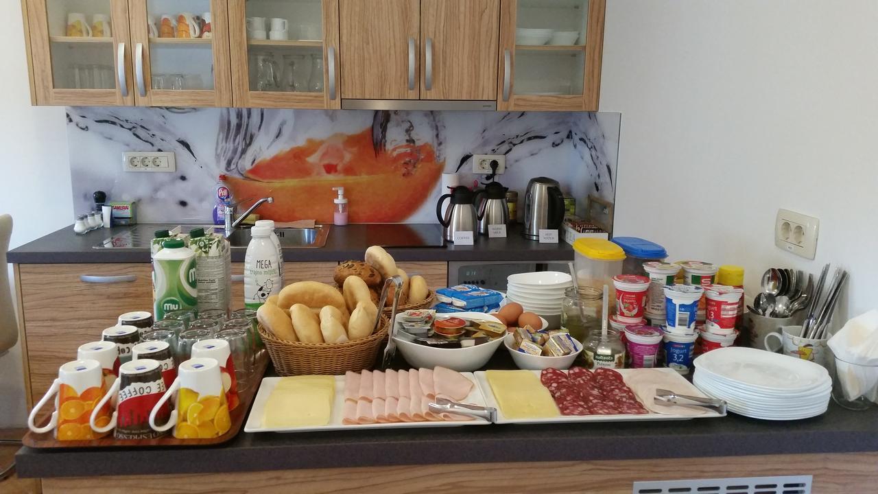 B&B By The Way Λιουμπλιάνα Εξωτερικό φωτογραφία